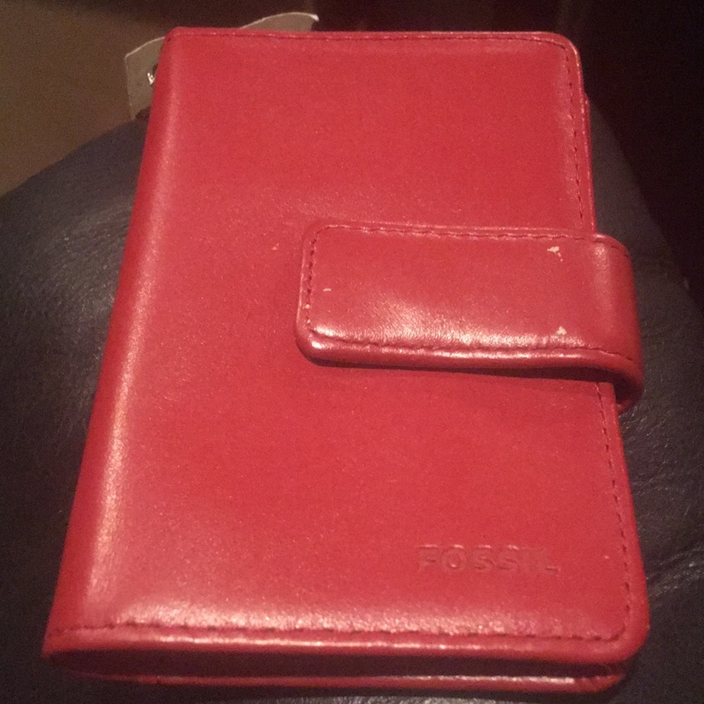 Brand New Fossil Small Red Leather Wallet